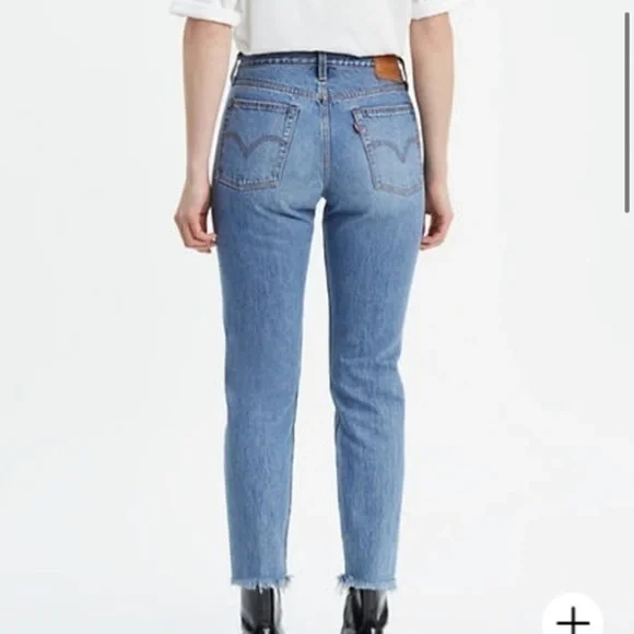 Premium Wedgie Icon Levi Jeans​